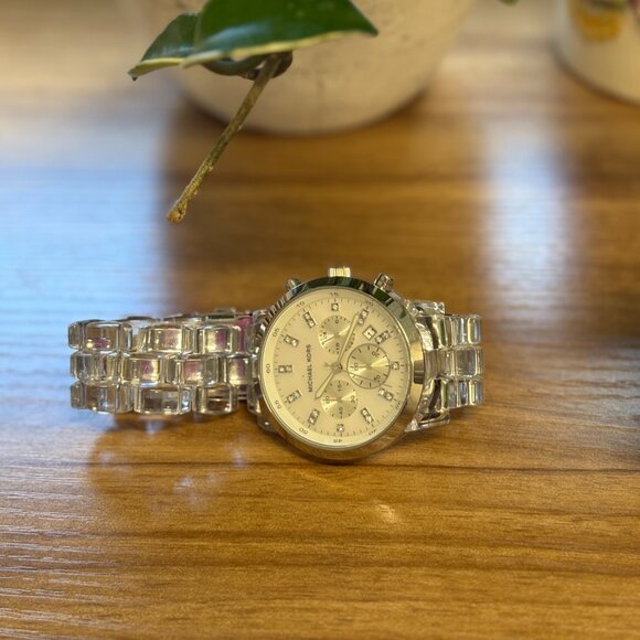 MICHAEL KORS WOMEN'S CHRONOGRAPH CLEAR ACRYLIC WATCH MK5235 - Picture 3 of 5